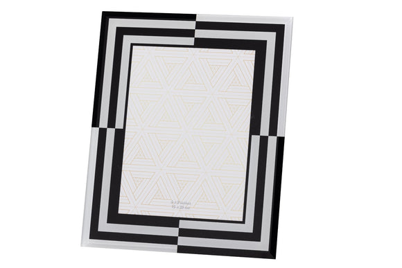 CORNICE GEOMETRIC